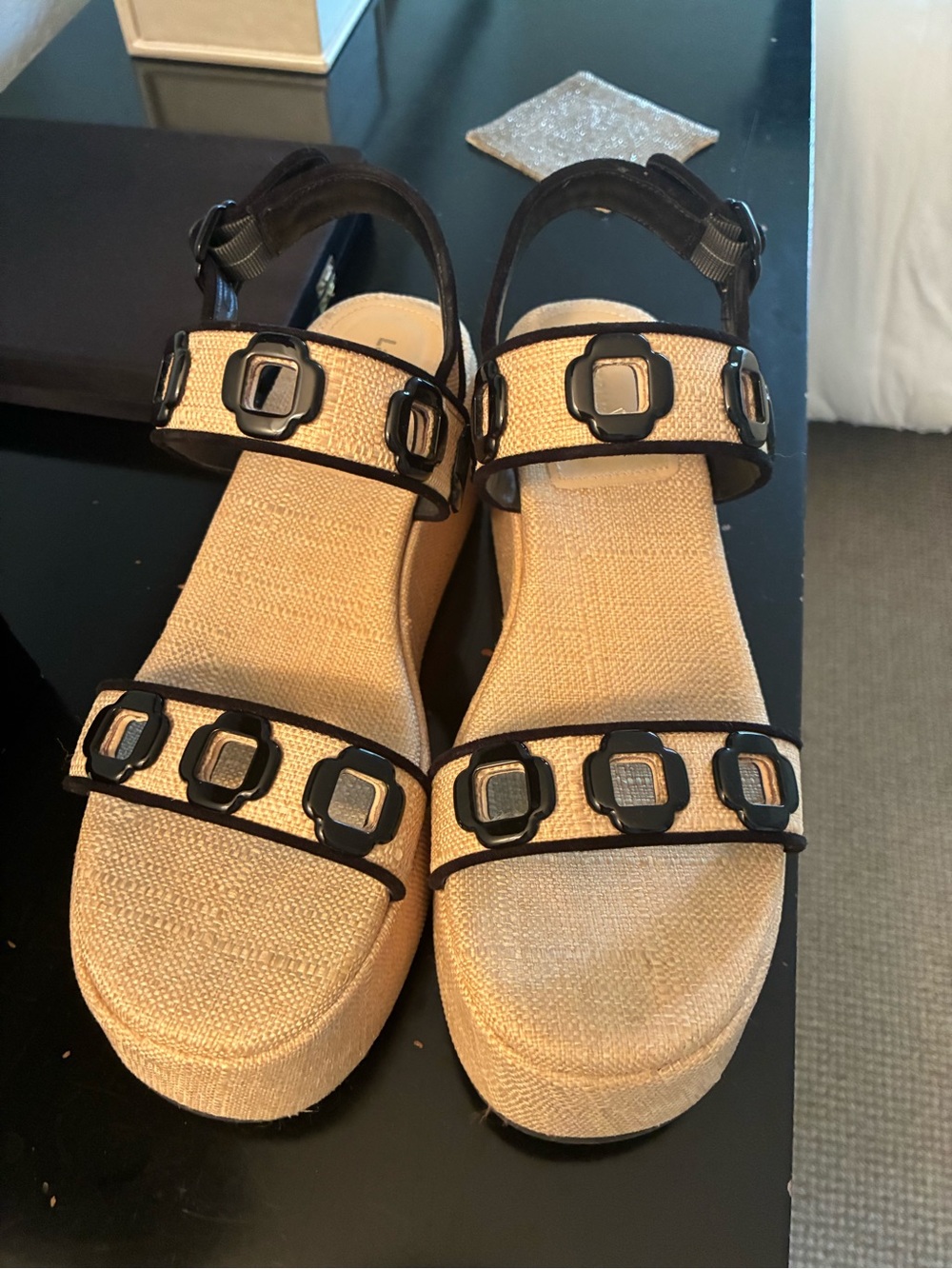 Larroude Beige Straw Platform Sandals with Black Accents